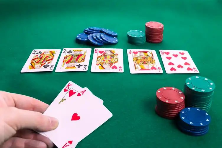 Sweet Bonanza slot with cluster symbols and multipliers